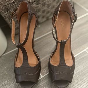 Brown Heels size 6